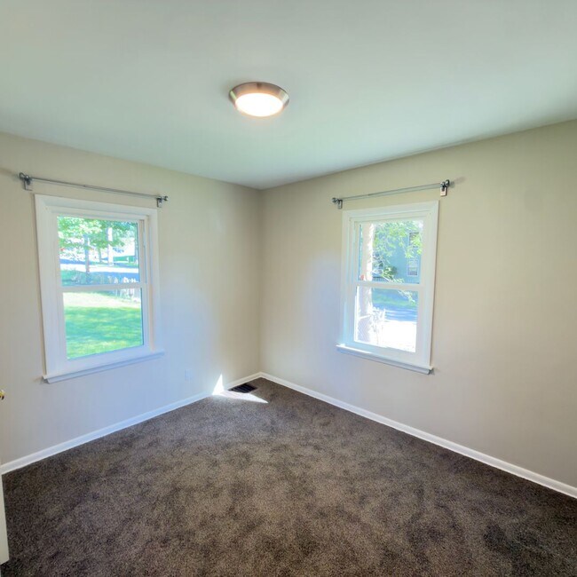 Building Photo - 2789 Thornapple River Dr SE