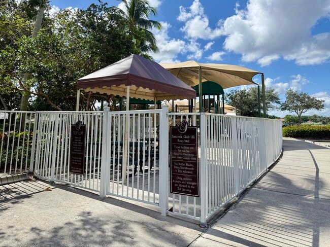 Building Photo - 1366 Crossbill Ct