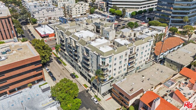 Building Photo - 12222 Wilshire Blvd