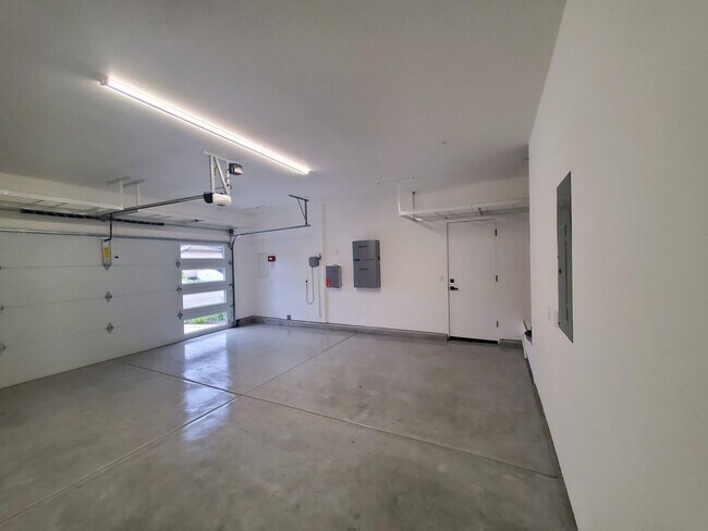 Building Photo - 2299 San Miguel Ave