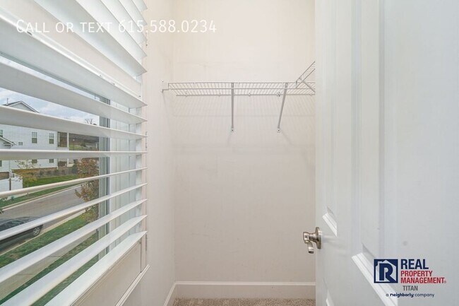 Building Photo - 353 Moira Cir