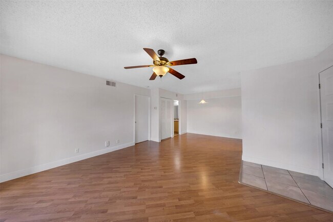 Building Photo - 2809 N Course Dr