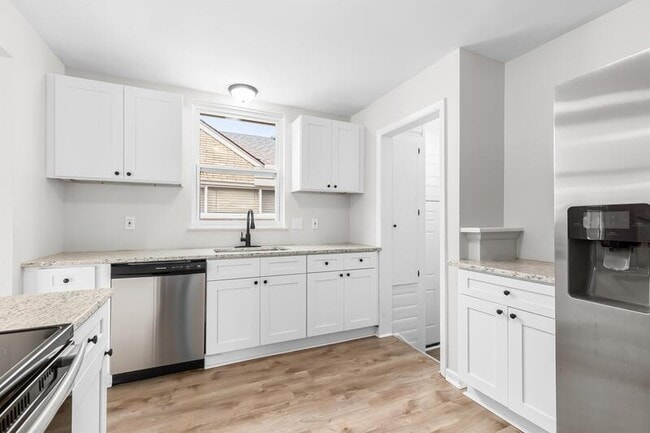 Building Photo - 24050 Blackstone St