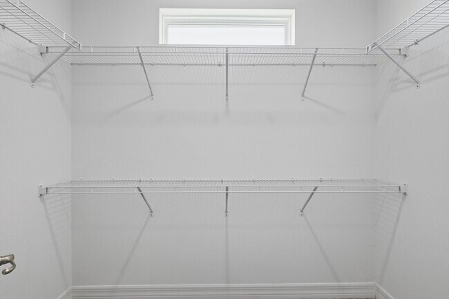 Building Photo - 5574 SW 128th Pl