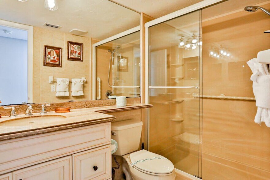 Building Photo - 1500 Midnight Cove II Pl