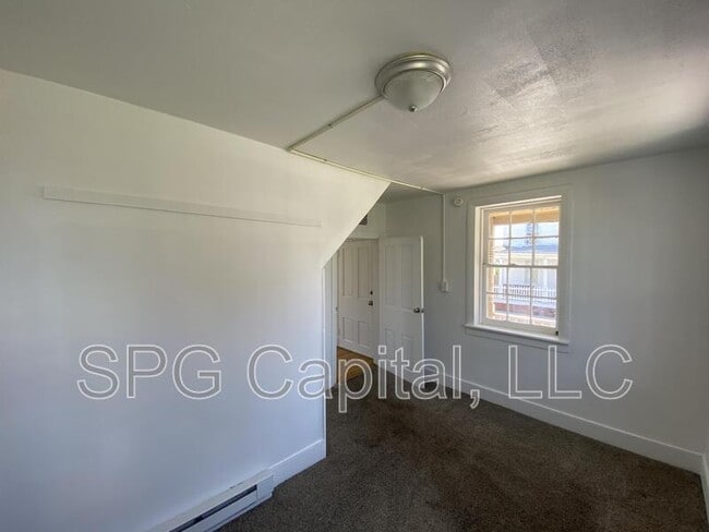 Building Photo - 34 E York St