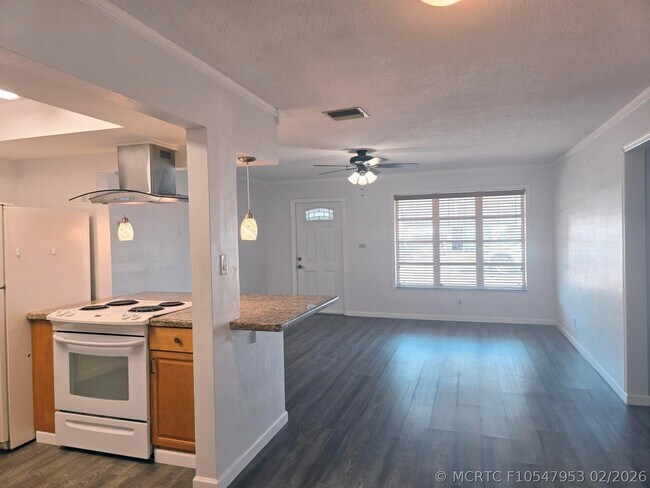Building Photo - 5713 NW 65th Terrace