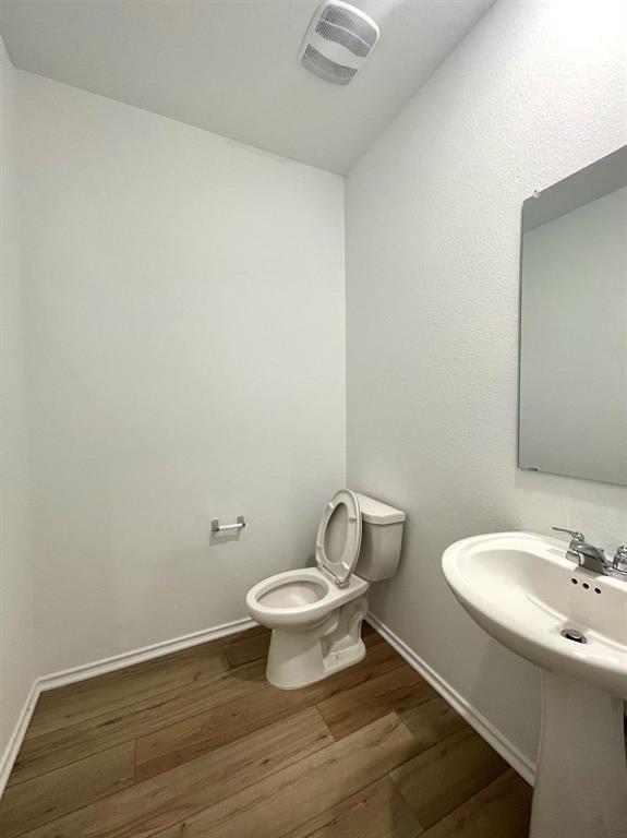 Building Photo - 433 Sebring Cir