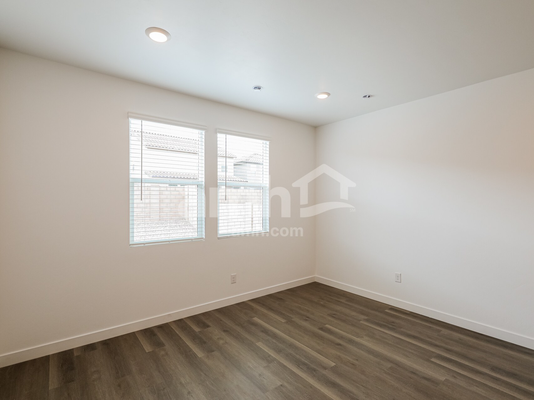 Building Photo - 6468 E Paseo Baranda