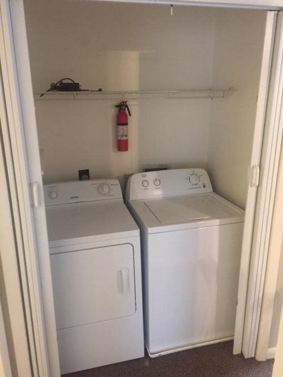 Building Photo - 82 Iron Mountain Dr