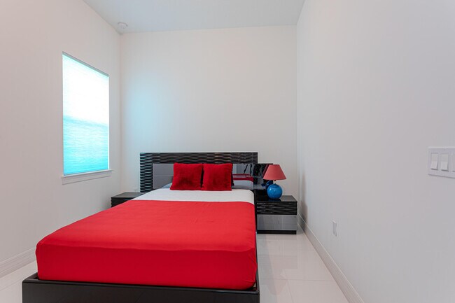 Building Photo - 10815 Stellar Cir