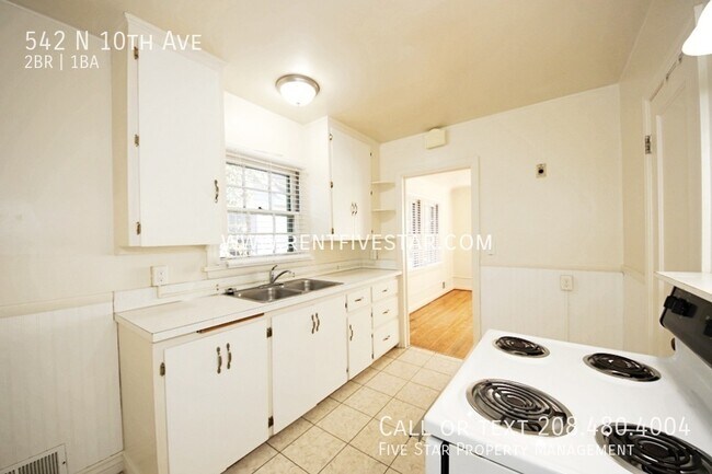 Building Photo - 542 N 10th Ave