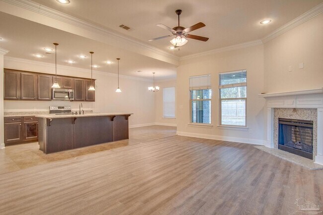 Building Photo - 4865 Spears St