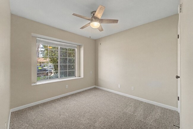 Building Photo - Freshly Updated 4-Bedroom Home with Central A/C & Garage