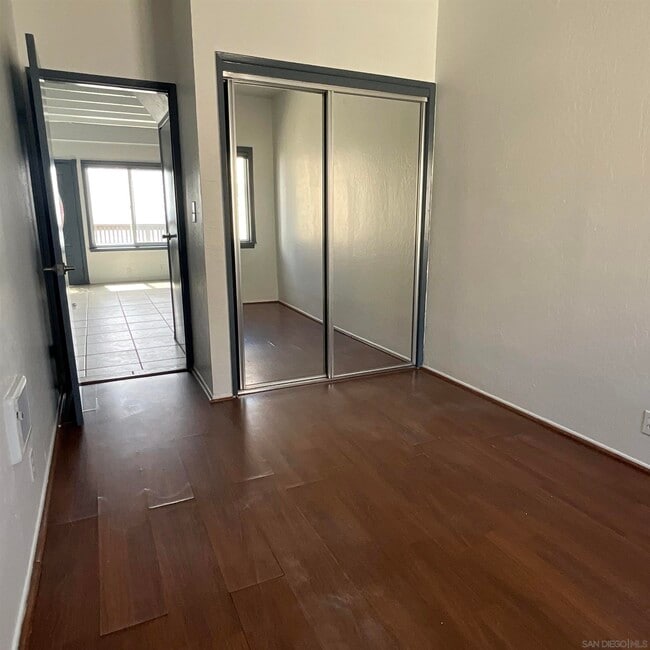 Building Photo - 3773 Ocean Front Walk