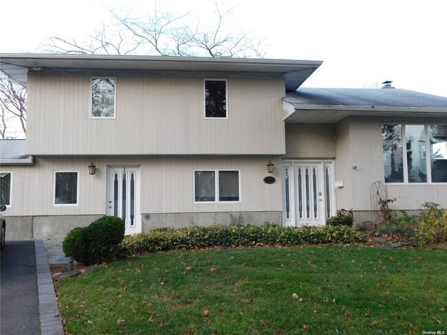 Building Photo - 11 Rensselaer Dr