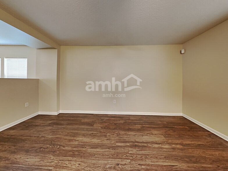 Building Photo - 11659 Spring Board Dr