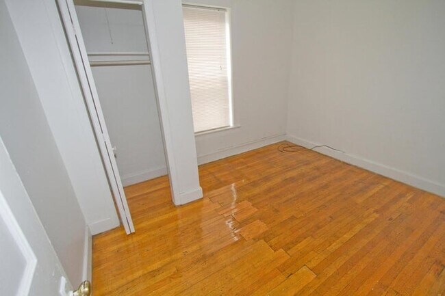 Floorplan - 5335-5345 S. Kimbark Avenue