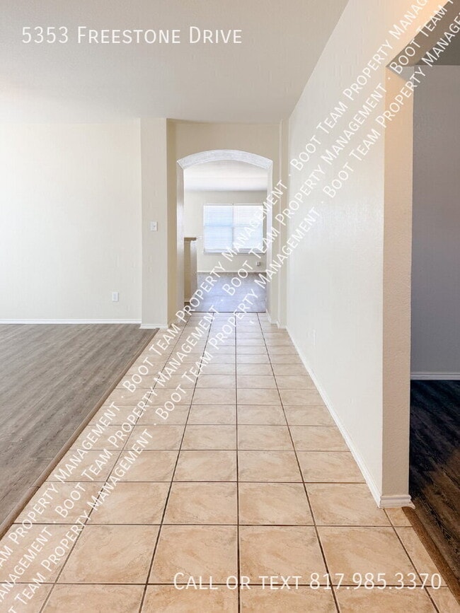 Building Photo - 5353 Freestone Dr