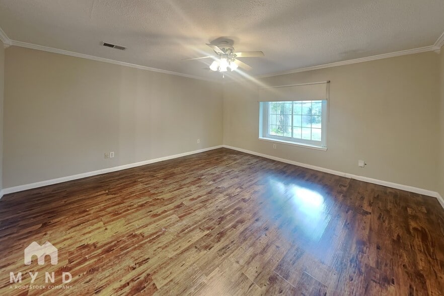 Building Photo - 16915 Misty Creek Dr