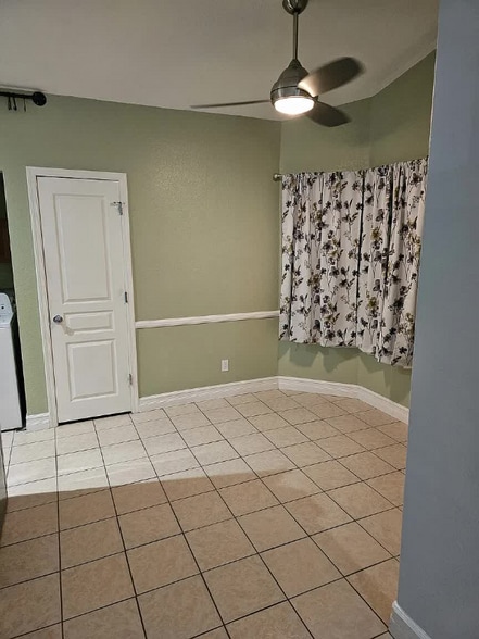 Building Photo - 517 Inness Ave