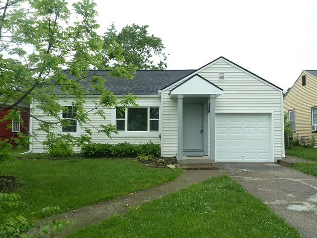 Building Photo - Charming Ranch, 3 bedrooms 2 baths