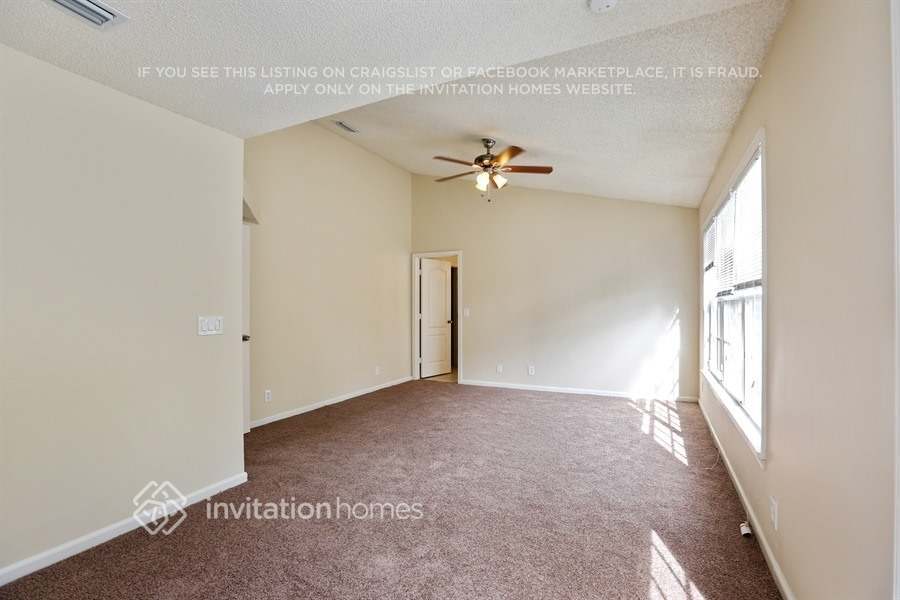 Building Photo - 3855 Sanctuary Dr