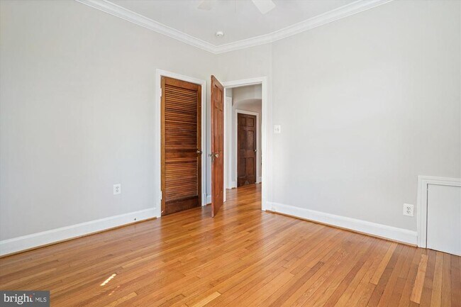 Building Photo - 121 S Fenwick St
