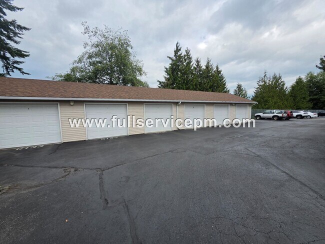 Building Photo - 1001 W Casino Rd