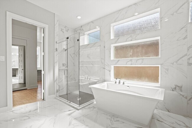 Building Photo - 10823 Sandy Iss Ct