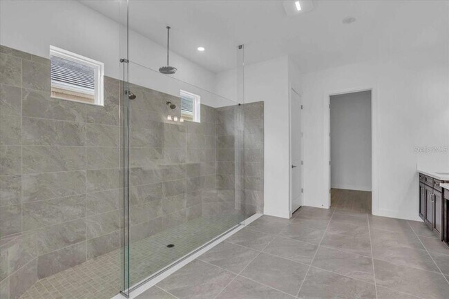 Building Photo - 10176 Silent Night Ln