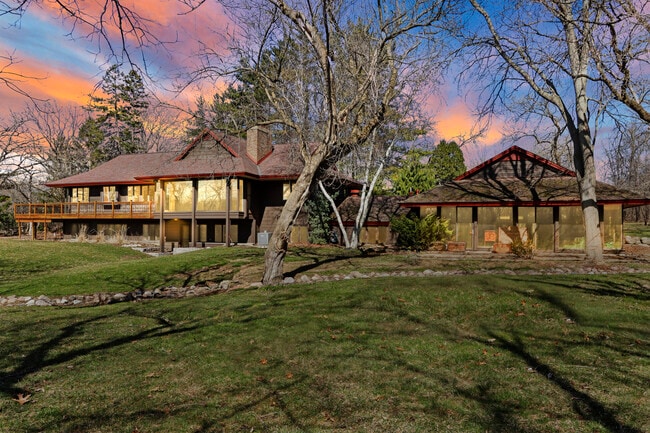 Building Photo - 6147 Taylor Ave