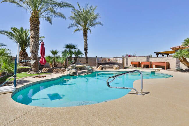 Building Photo - 36269 W Cartegna Ln