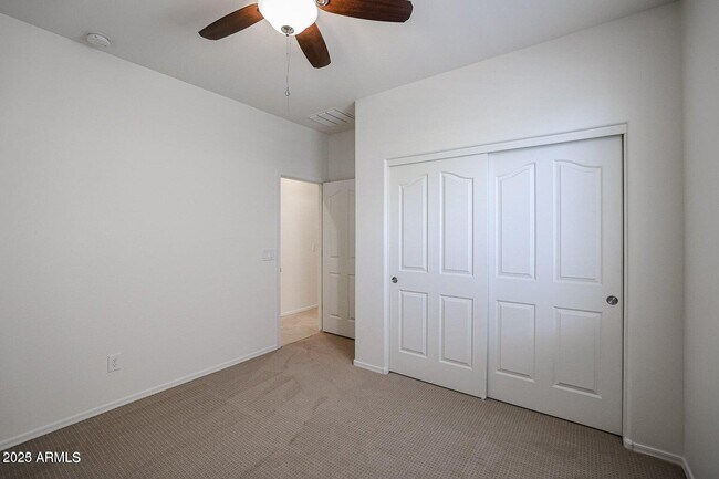 Building Photo - 10398 W Rosewood Ln