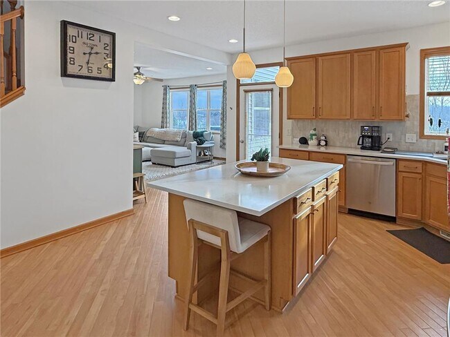 Building Photo - 4591 Empress Way N