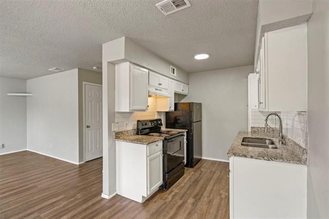 Building Photo - 143 Allencrest Dr