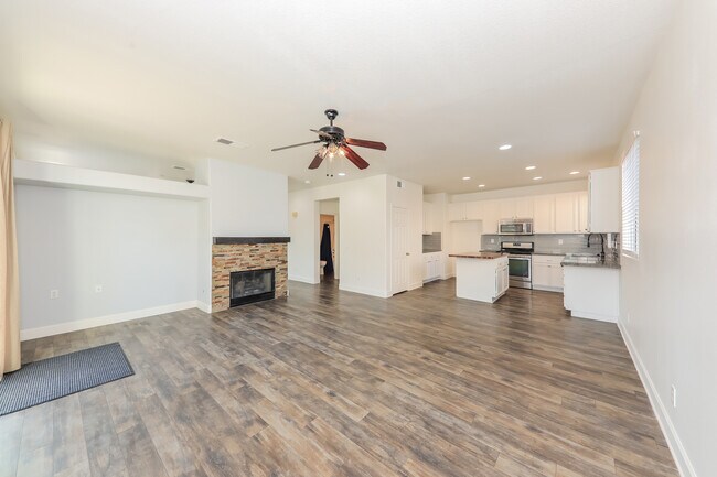Building Photo - 26831 Rancho Serena St