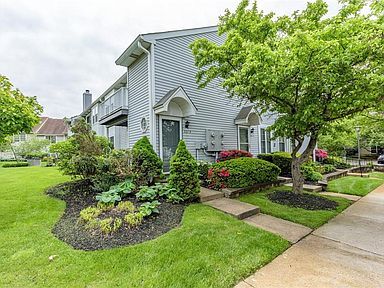 Primary Photo - 331B Delancey Pl