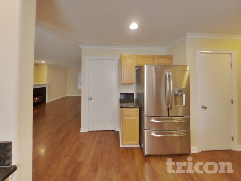 Building Photo - 14628 81st Ave E