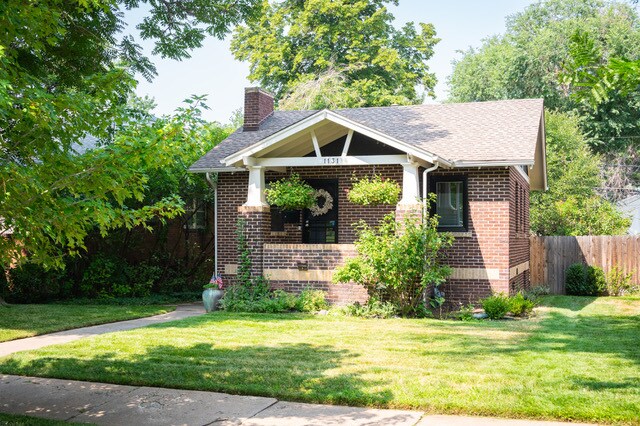 Primary Photo - 1131 S Elizabeth St