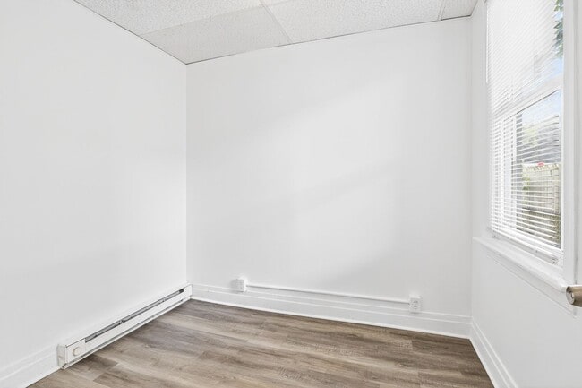 Building Photo - 919 Mifflin St