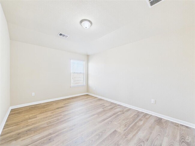 Building Photo - 16424 Pienza Dr