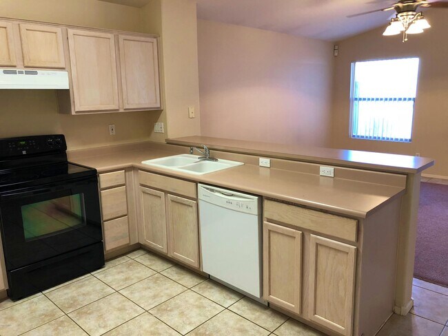 Building Photo - 1719 S Pinto Dr