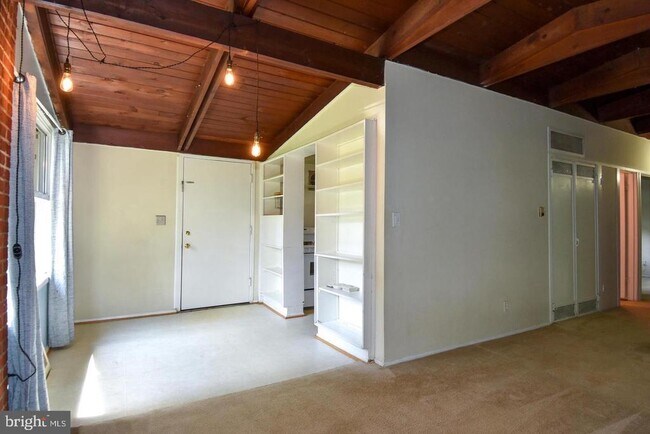 Building Photo - 3415 Gallows Rd