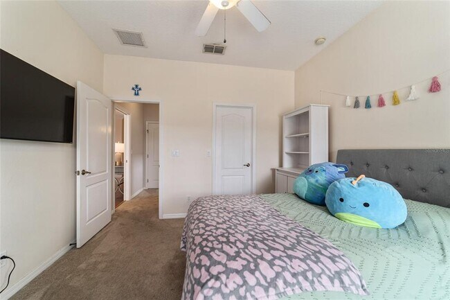 Building Photo - 4903 SW 63rd Loop