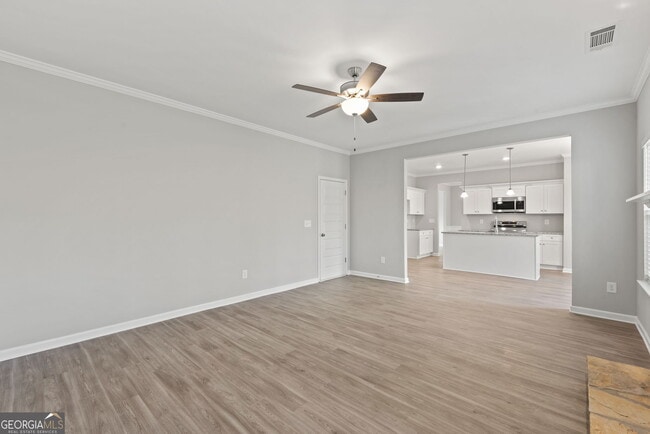 Building Photo - 559 Belmont Ln