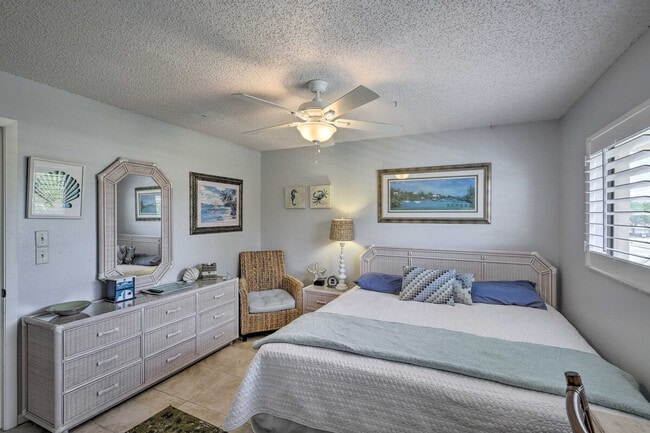 Building Photo - 1009 SE 46th Ln