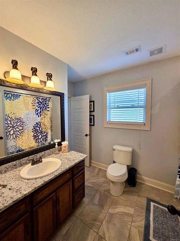 Building Photo - 37 Emerald Dr