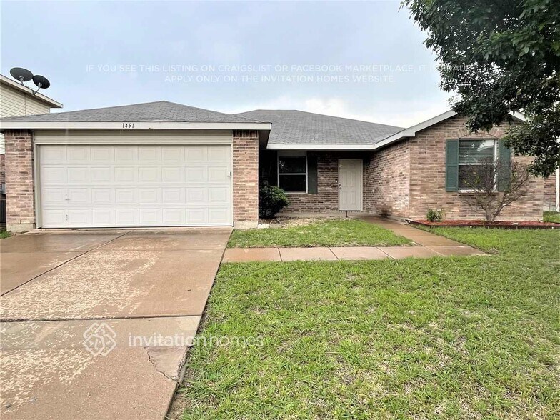 Primary Photo - 1451 Queen Annes Dr