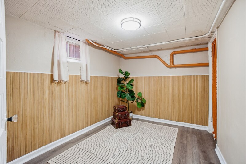 Building Photo - 753 Bellaire St